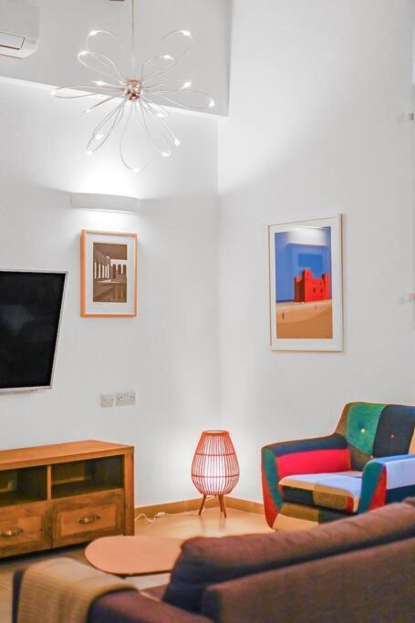 Sliema Unique 4 Bedroom Townhouse Off The Beach Bagian luar foto